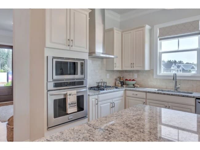 property at 4762 Loyola Wy