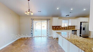 963 Alpine Dr in Spring Creek, NV - Building Photo - Building Photo