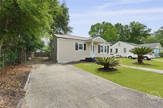 2109 E 56th St, Unit 16-102 in Savannah, GA - Building Photo - Building Photo