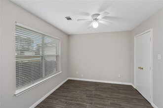 16302 Many Trees Ln in Conroe, TX - Building Photo - Building Photo