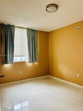 777 SW 111th Way in Pembroke Pines, FL - Building Photo - Building Photo