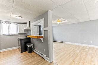 547 White Mountain Hwy, Unit 547-1 in Milton, NH - Foto de edificio - Building Photo