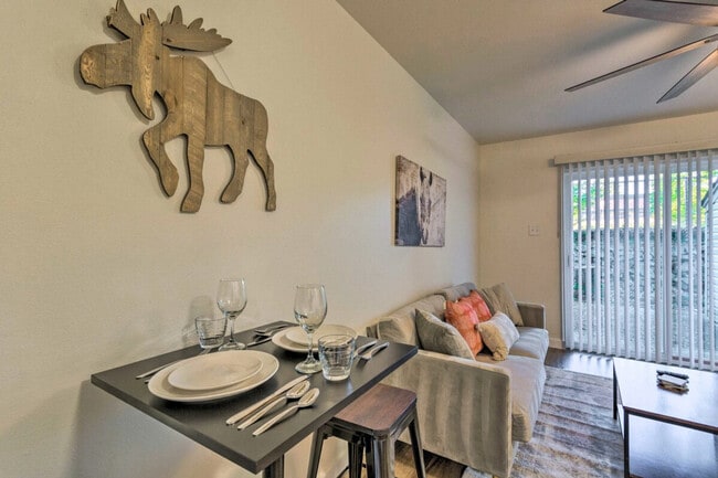 4021 W 8th St in Little Rock, AR - Building Photo - Building Photo