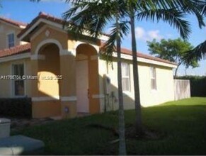 13745 SW 276th St in Homestead, FL - Building Photo - Building Photo