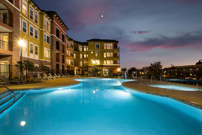 Element 79 in El Dorado Hills, CA - Foto de edificio - Building Photo
