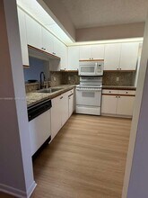 1401 SW 128th Terrace in Pembroke Pines, FL - Building Photo - Building Photo