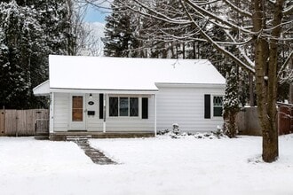 602 E Garden St in Rome, NY - Building Photo - Building Photo