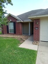 2920 Le Oaks Dr in Bossier City, LA - Building Photo - Building Photo