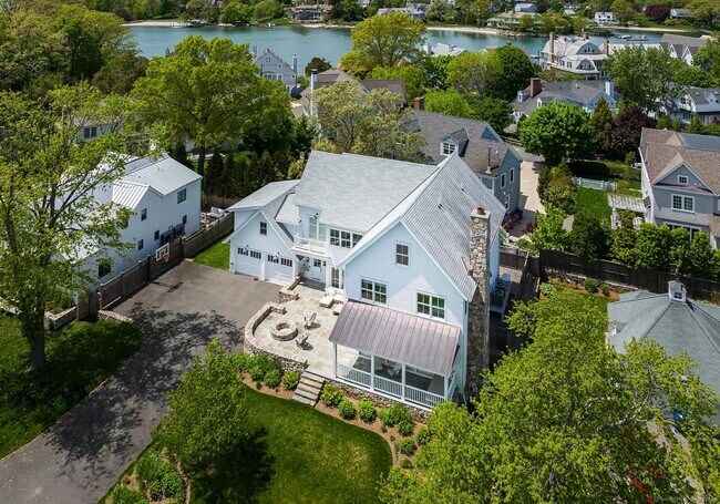5 Meridian Rd in Norwalk, CT - Building Photo - Building Photo