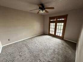 6704 N Meridian Ave in Oklahoma City, OK - Building Photo