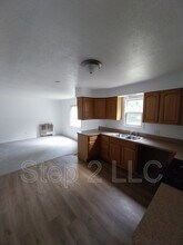 25670 Briardale Ave in Euclid, OH - Building Photo - Building Photo
