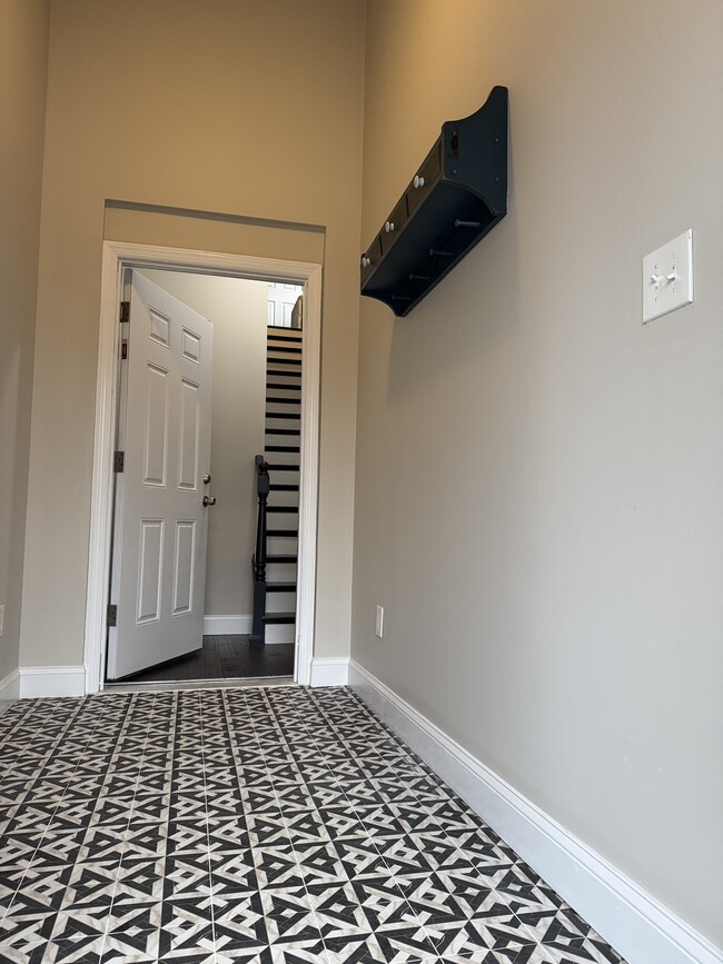 26 Bell St in Montclair, NJ - Building Photo - Building Photo