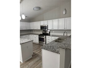 6605 Country Knoll Ct NW in Albuquerque, NM - Building Photo - Building Photo