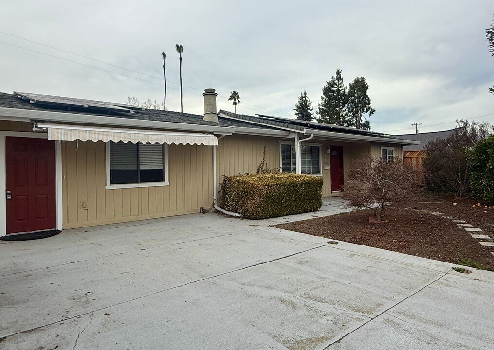 1457 San Tomas Aquino Rd in San Jose, CA - Building Photo