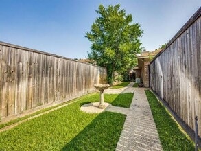 3042 Airhaven St in Dallas, TX - Building Photo - Building Photo