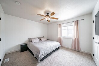 586 Sunflower Rd in Rexburg, ID - Building Photo - Building Photo