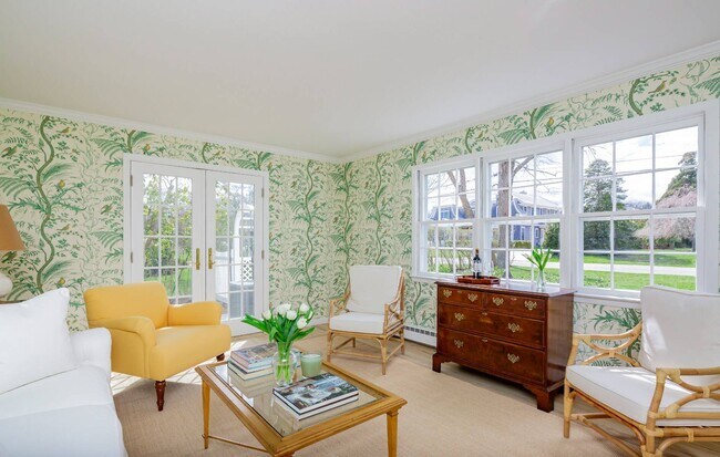 18 S Rosko Dr in Southampton, NY - Building Photo - Building Photo