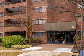 Coffee Run in Hockessin, DE - Foto de edificio - Building Photo