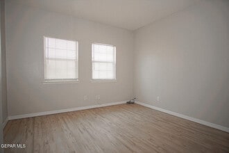 1532 Century Plant Dr in El Paso, TX - Building Photo - Building Photo