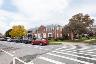 Glen Oaks Village in Glen Oaks, NY - Building Photo - Building Photo