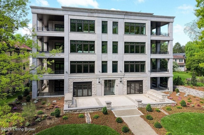 1576 Cherokee Rd in Louisville, KY - Building Photo - Building Photo