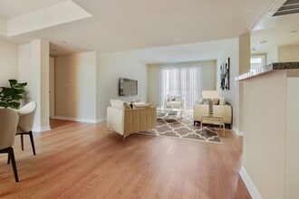 Olive Encino in Encino, CA - Foto de edificio - Building Photo