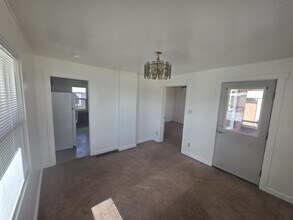 411 Opal St in Kemmerer, WY - Building Photo - Building Photo