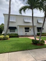 Palmway in Lake Worth, FL - Building Photo