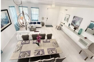 645 Kettering Rd in Davenport, FL - Foto de edificio - Building Photo