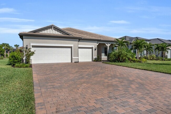 18214 Killington Ct in Estero, FL - Building Photo - Building Photo