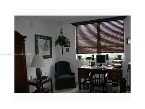 3232 SW 22nd Ter, Unit 1003 in Miami, FL - Building Photo - Building Photo
