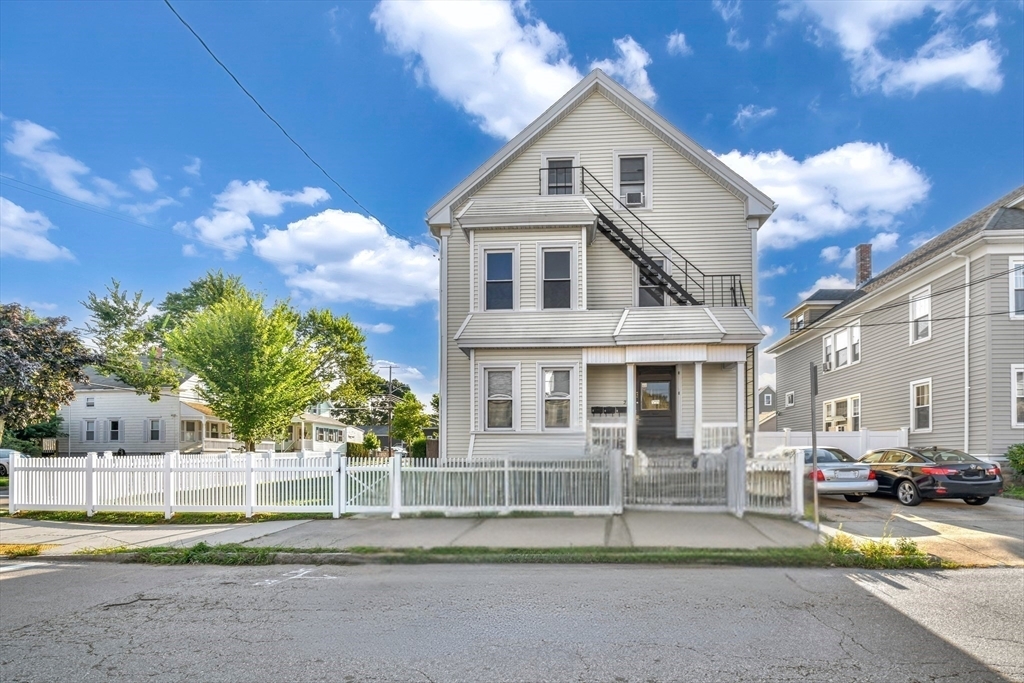21 Page St in New Bedford, MA - Building Photo