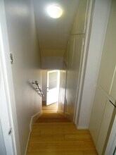 6104 Lockhurst Dr in Woodland Hills, CA - Building Photo - Building Photo