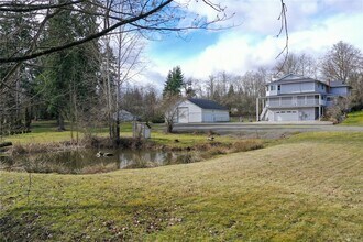 8124 138th St E, Unit 1 Bedroom & 1 Bath in Puyallup, WA - Building Photo - Building Photo