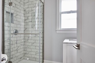 52 Mansfield St, Unit 1 in Somerville, MA - Building Photo - Building Photo