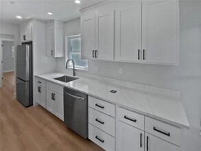 7813 N 53rd St in Tampa, FL - Building Photo - Building Photo