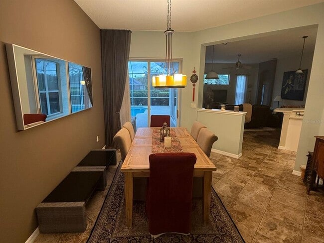 7714 Ashley Cir in Sarasota, FL - Building Photo - Building Photo