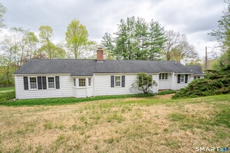 30 Hillsboro Dr in West Hartford, CT - Building Photo - Building Photo