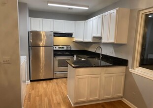 2678 Glengyle Dr, Unit #30 in Vienna, VA - Building Photo - Building Photo