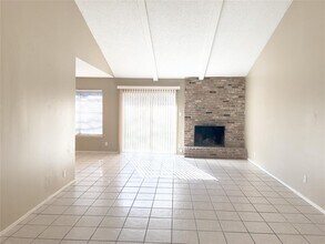 7208 Creekside Dr in Austin, TX - Building Photo - Building Photo