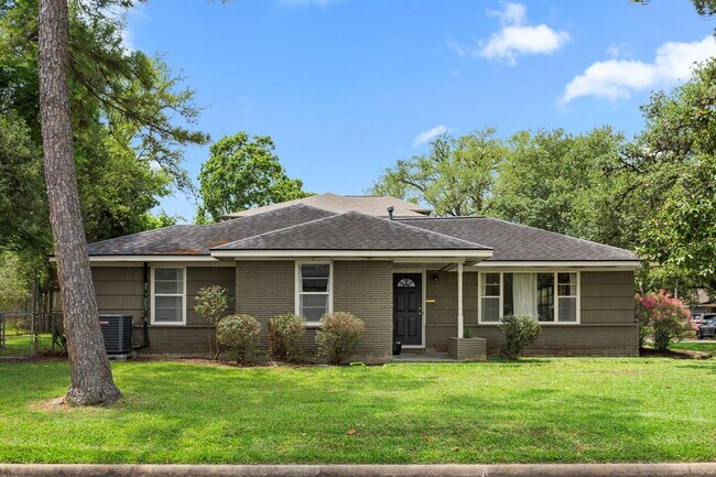 8503 Hatton St in Houston, TX - Building Photo - Building Photo