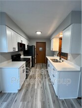 2 S Wickham Ct in Madison, WI - Building Photo - Building Photo