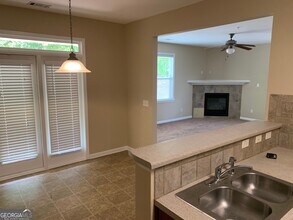 51 Tahoe Dr in Newnan, GA - Building Photo - Building Photo