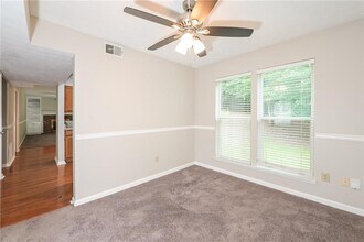 10450 Summer Creek Dr in Alpharetta, GA - Building Photo - Building Photo