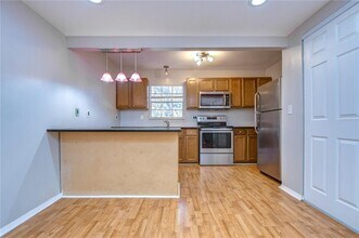 14416 Reuter Strasse Cir in Tampa, FL - Building Photo - Building Photo