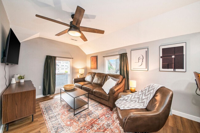 property at 415 6th St NW