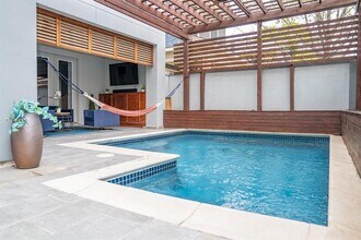 1316 Fairview St in Houston, TX - Building Photo - Building Photo