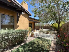 12035 W Red Hawk Dr in Peoria, AZ - Building Photo - Building Photo