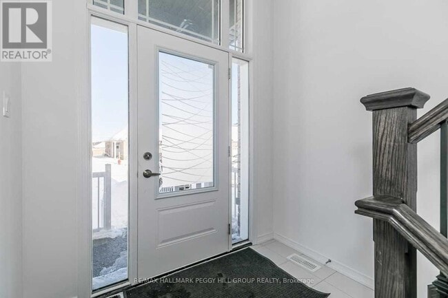 98 Isabella Dr in Orillia, ON - Building Photo - Building Photo