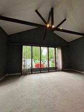 19 Baldwin Rd in Norwalk, CT - Building Photo - Building Photo